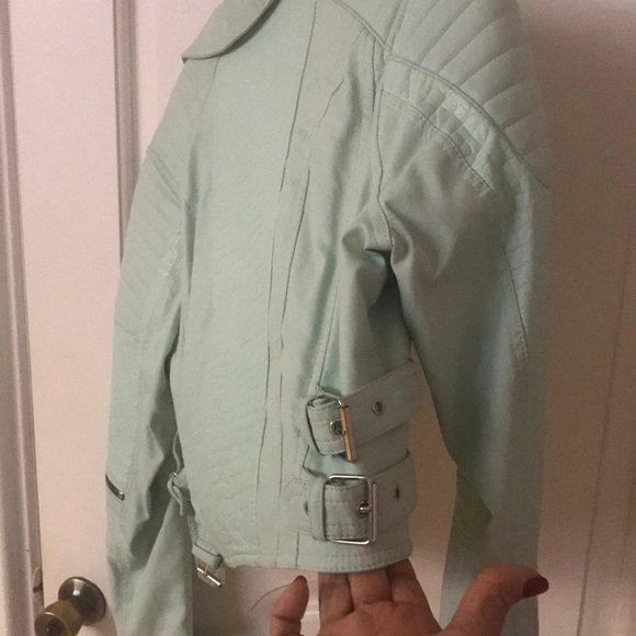 Jacket - Picture 6 of 8